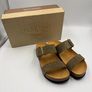 Plakton New Claire Suede Slide Sandals Soft Green Comfort 38 7 Brass Studs